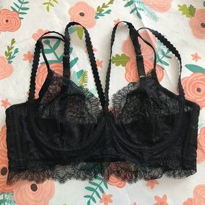 STRAPPY AND LACEY UNLINED BRA
